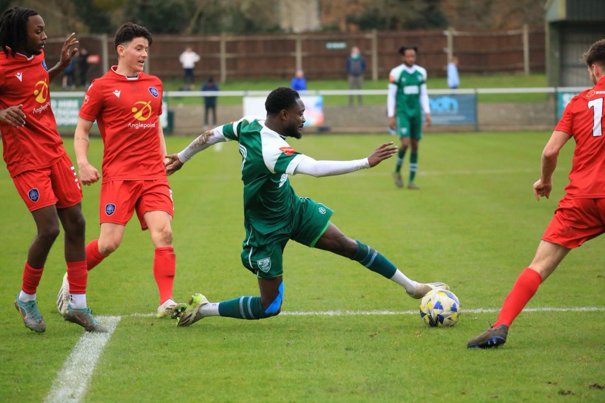 _D9ine's tweet photo. What a season it has been! 

Just want to take a minute to thank everyone at @LeatherheadFC for a great two seasons. Special mention to @mark060919681 &amp; @elliotminto1 and all the fans for the memories it’s been a pleasure 💚

Looking forward to a new challenge 
📞📞
RT https://t.co/YDHvTIIS5b