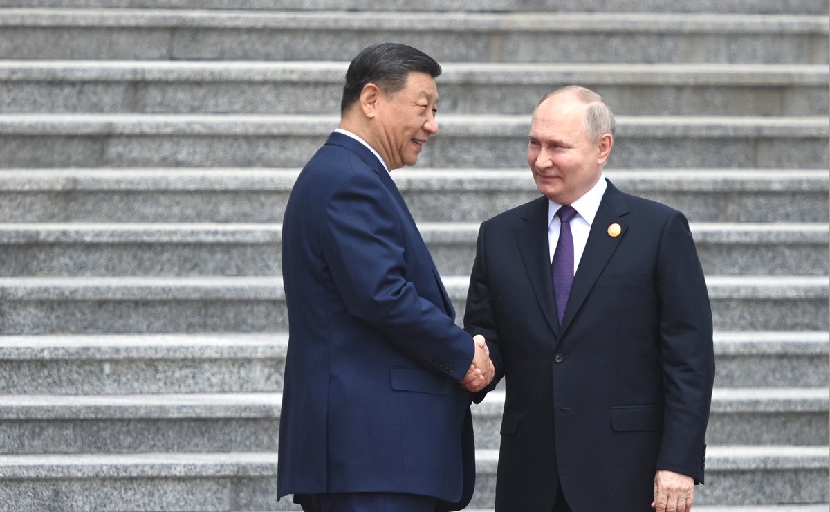 🇷🇺🇨🇳 Der russische Präsident Wladimir #Putin ist auf Einladung des chinesischen Präsidenten #Xi Jinping zu einem zweitägigen Staatsbesuch in der Volksrepublik #China eingetroffen. Dies ist die erste Auslandsreise des Präsidenten seit seinem Amtsantritt. 🤝 Nach dem Gespräch