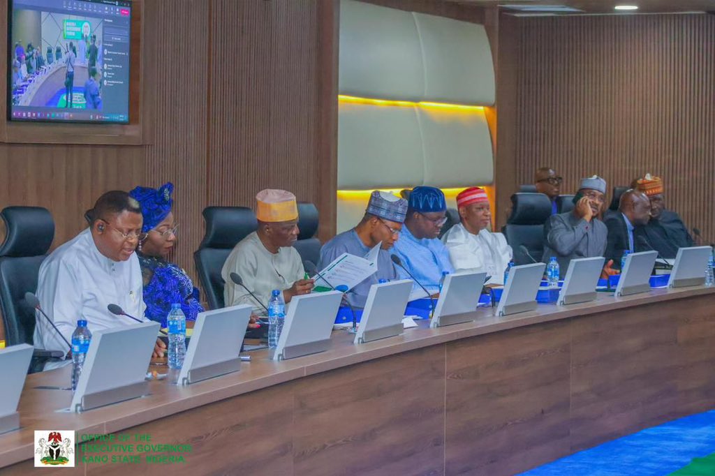 Kyusufabba's tweet photo. I had the pleasure of joining my counterparts from other states at the Nigerian Governors Forum meeting, last night in Abuja. - AKY https://t.co/iFJWNN4EPd