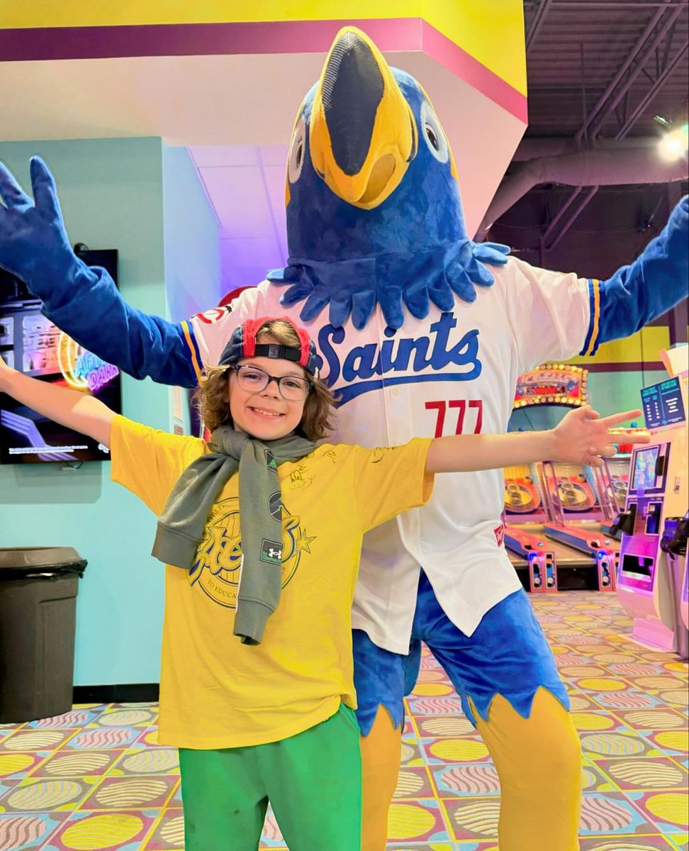 This week, 125 ACES students and special guests from the @StPaulSaints took to the lanes for another fantastic bowling bonanza at @ticasino! What a perfect way to celebrate the end of the school year. We can’t thank Treasure Island and the Saints enough for their support! 🎳⚾️🍕