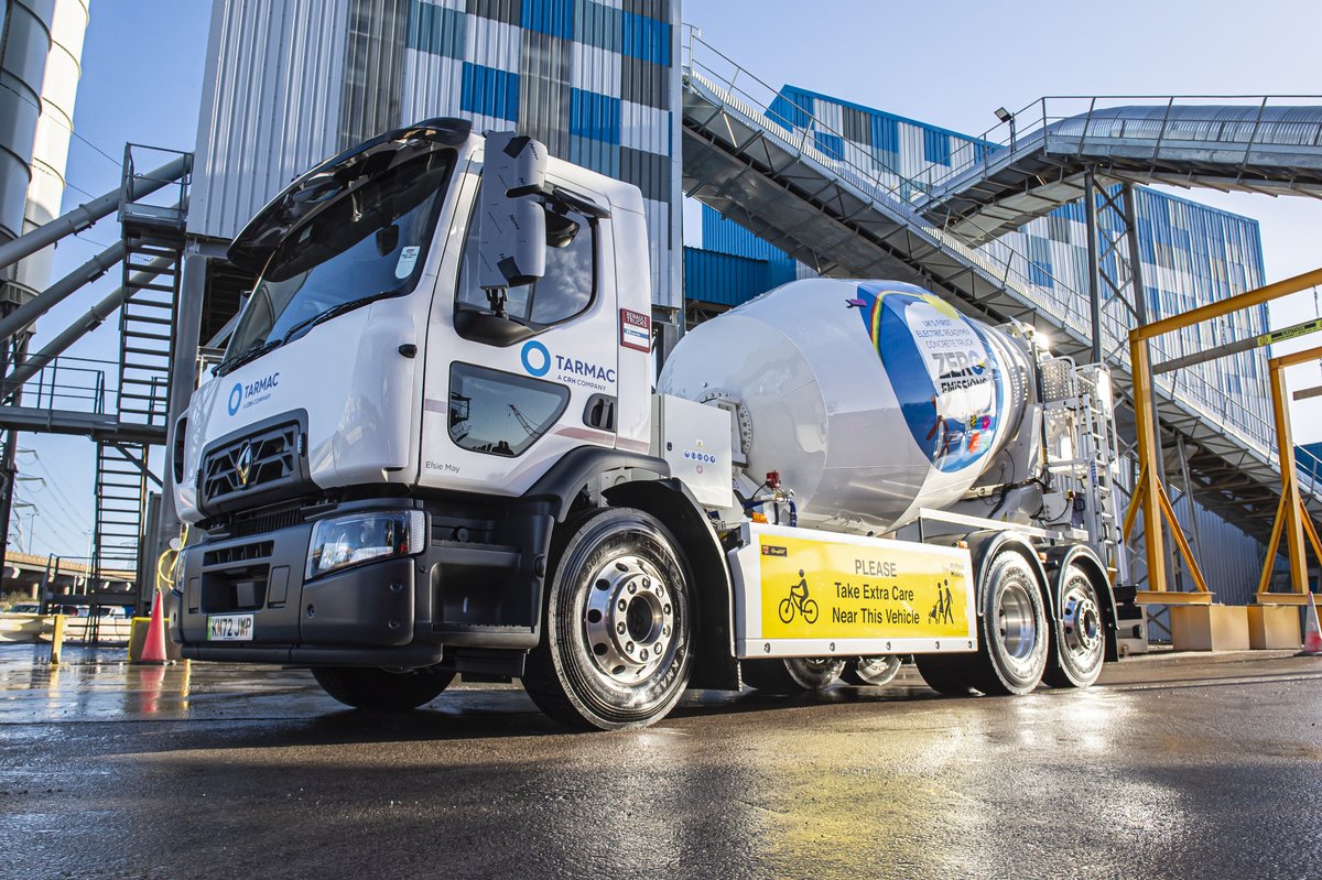 Heading back to last year's major milestone in achieving net zero construction for #ThrowbackThursday 😎👌 In partnership with Tarmac & TVS Interfleet we launched the UK's first ever 100% electric ready-mix concrete mixer.