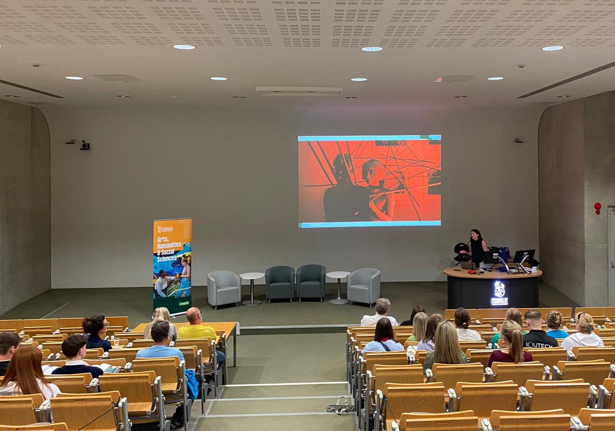 Study Arts @ UL (@studyartsul) on Twitter photo Thanks to all who joined our AHSS Careers Evening yesterday particularly our passionate alumni who shared how their undergraduate studies shaped their career paths and further study. 🎓#StudyAtUL Thanks to all who joined our AHSS Careers Evening yesterday particularly our passionate alumni who shared how their undergraduate studies shaped their career paths and further study. 🎓#StudyAtUL