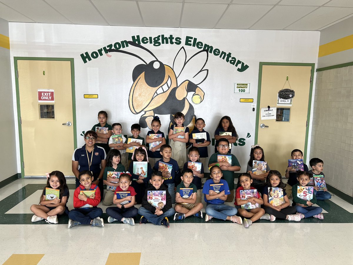Day 3 of book giveaway! Look at these scholars holding these books to their hearts! Thank you @SOCORROAFT for filling these scholars hearts. #TeamSISD #GreatnessontheHorizon