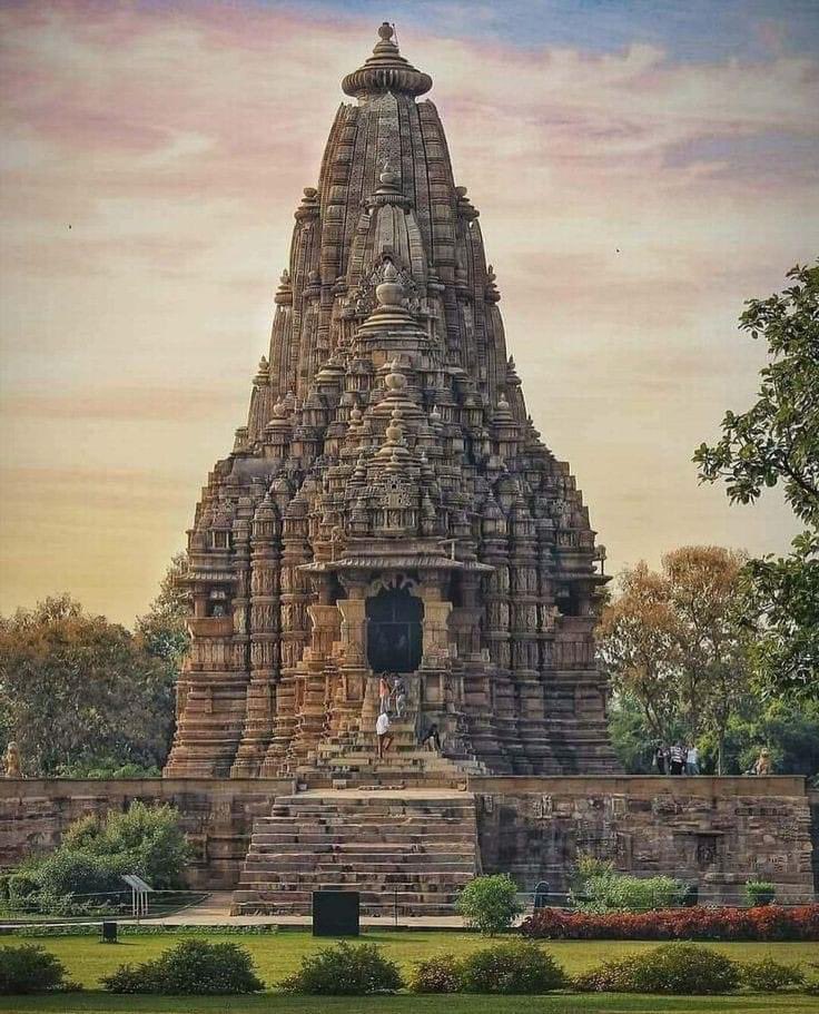 Guess this temple name

#TempleTales
#TemplesofIndia