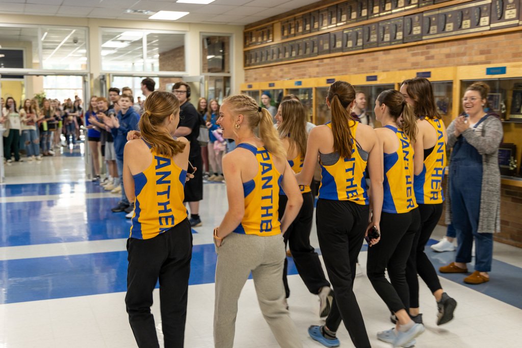 PBLCUSD10's tweet photo. As our High School Girls Track team heads to State, they were sent off with cheers and well-wishes from their classmates and teachers. Let's rally behind our six qualifiers and wish them the best of luck as they represent our school at Charleston. https://t.co/rmZei665qb