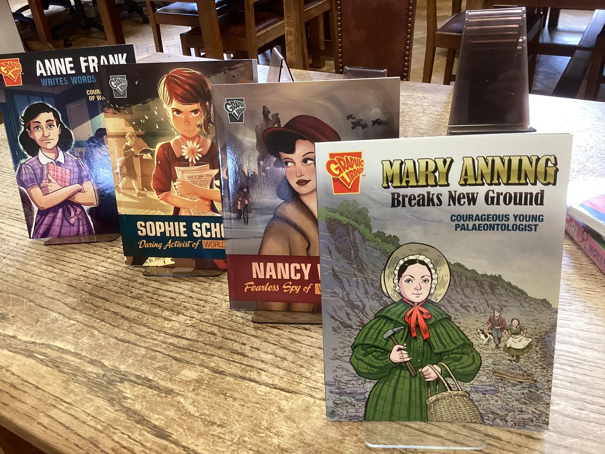 Library at Bolton School tweet media