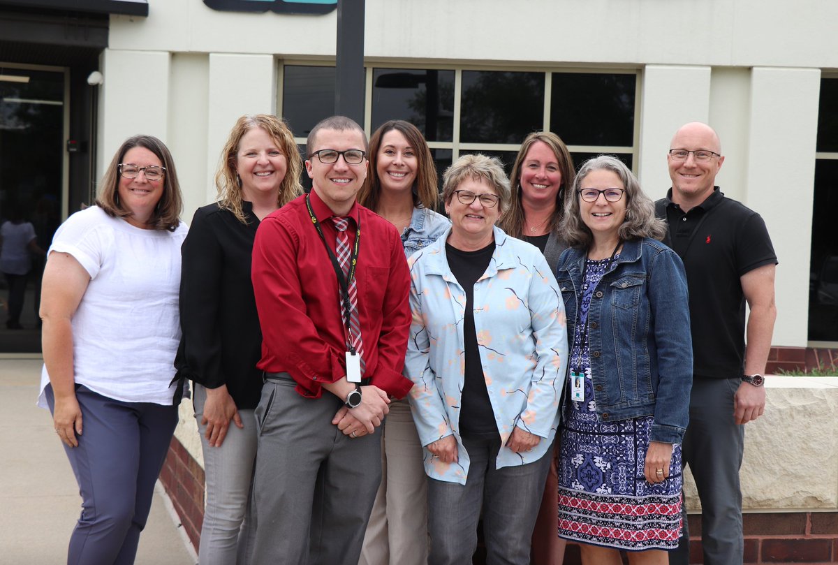 This week, Grant Wood AEA's school improvement consultant team held their final meeting of this school year. These meetings allow our school improvement consultants to collaborate and improve practice through learning and reflection. . #IAedChat #IowaSchools