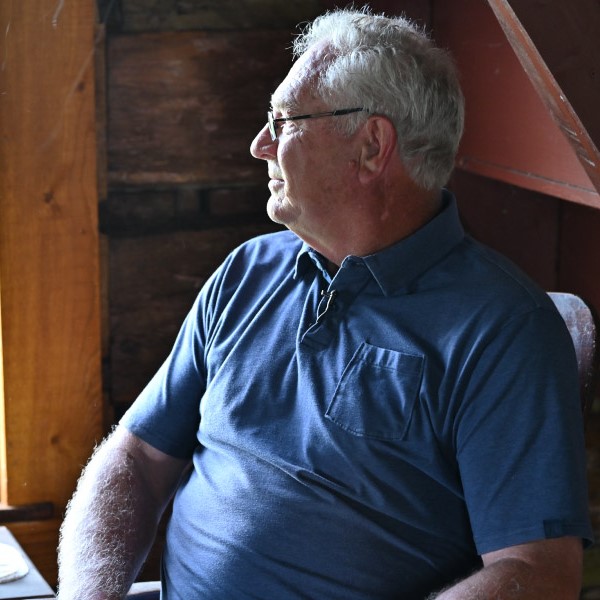 Chuck Wendel was in with friends town when his heart stopped. If it had happened on his rural North Dakota farm, the outcome might have been different. Time, distance and staffing are challenges to health care in rural America. Find out what’s being done: spr.ly/6017jhtqf