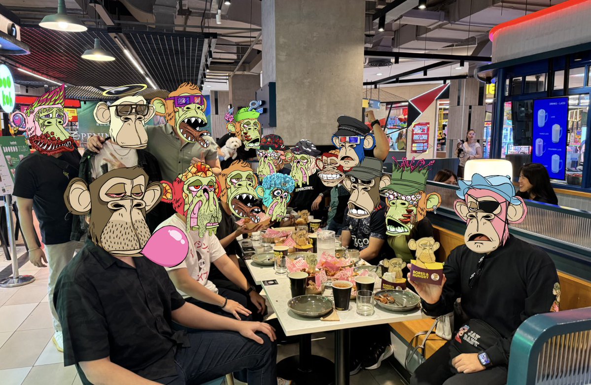 Filipino apes finally got to meet up again! 🇵🇭 Special thanks to @BoredHungryAsia for sponsoring our food today. We loved your new menu in the Philippines! Special thanks to @SkechersPH too for raffling 1 pair of @TheRealDrBombay shoes! Congrats to @yoichii___ for winning it 🦍