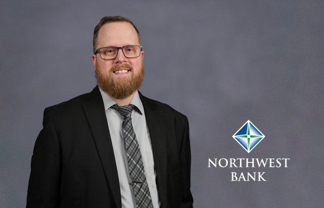 Chad Schuiteman, President of Northwest Bank in Sioux Center, proudly announces David Bicket as Personal Banker. Learn more at the full article: nw.bank/newsroom/commu…

Member FDIC