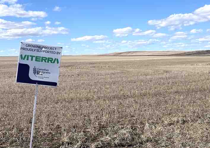 Canadian Foodgrains Bank (@foodgrains) on Twitter photo We’re grateful to be recognizing 9 years of partnership with <a href="/ViterraCanada/">Viterra Canada</a>.
Thank you to Viterra and all of the farmers who will be volunteering their time and resources in support of our work to #endhunger 🙌
Read more ➡️ foodgrainsbank.ca/news/viterra-n… We’re grateful to be recognizing 9 years of partnership with <a href="/ViterraCanada/">Viterra Canada</a>.
Thank you to Viterra and all of the farmers who will be volunteering their time and resources in support of our work to #endhunger 🙌
Read more ➡️ foodgrainsbank.ca/news/viterra-n…