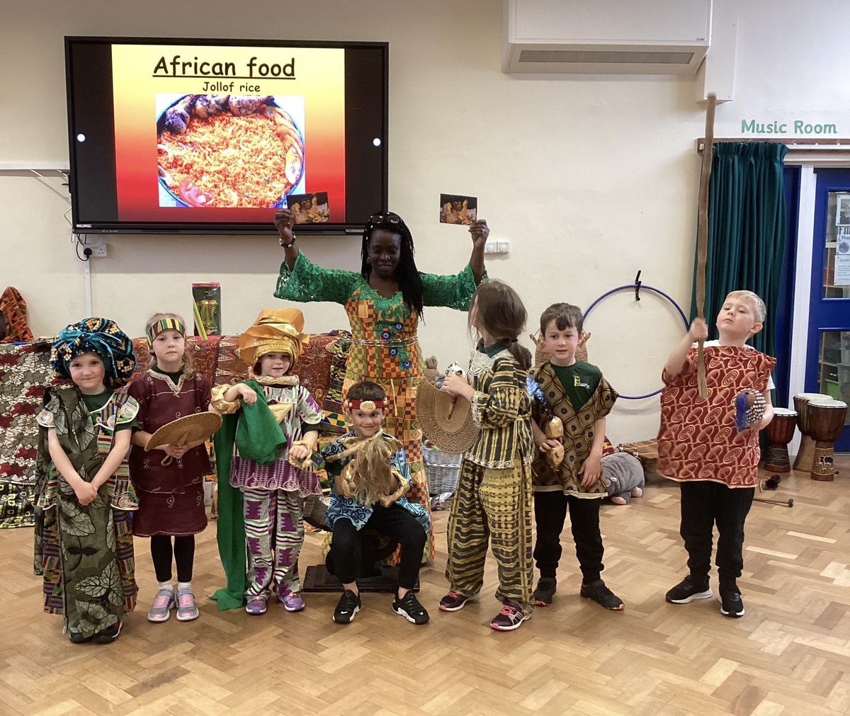 Year 1 had an Amazing Africa day with Mrs Djan. They enjoyed African storytelling, dance drama. They played African drums and games and ate some delicious African food.