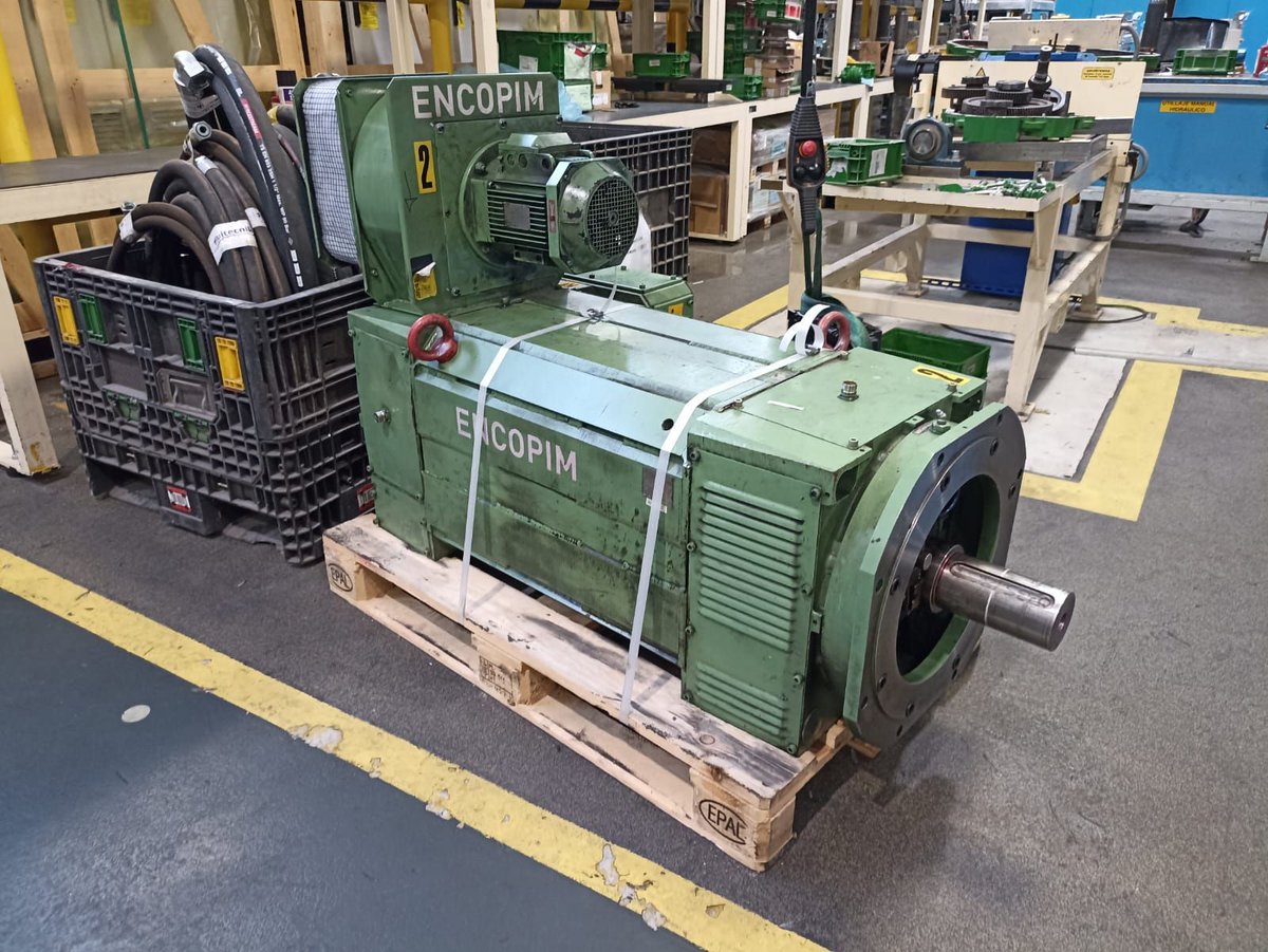 movipack_'s tweet photo. Transporte de todo tipo de mercancía paletizada, nacional o internacional.

Trasladamos mercancía genérica e industrial, así como máquinas de gran tonelaje, motores, vigas y elementos de gran longitud.

https://t.co/Yxf7eGP9i4

#movipack #transporteindustrial #transporteempresas https://t.co/ga40qgAxrH