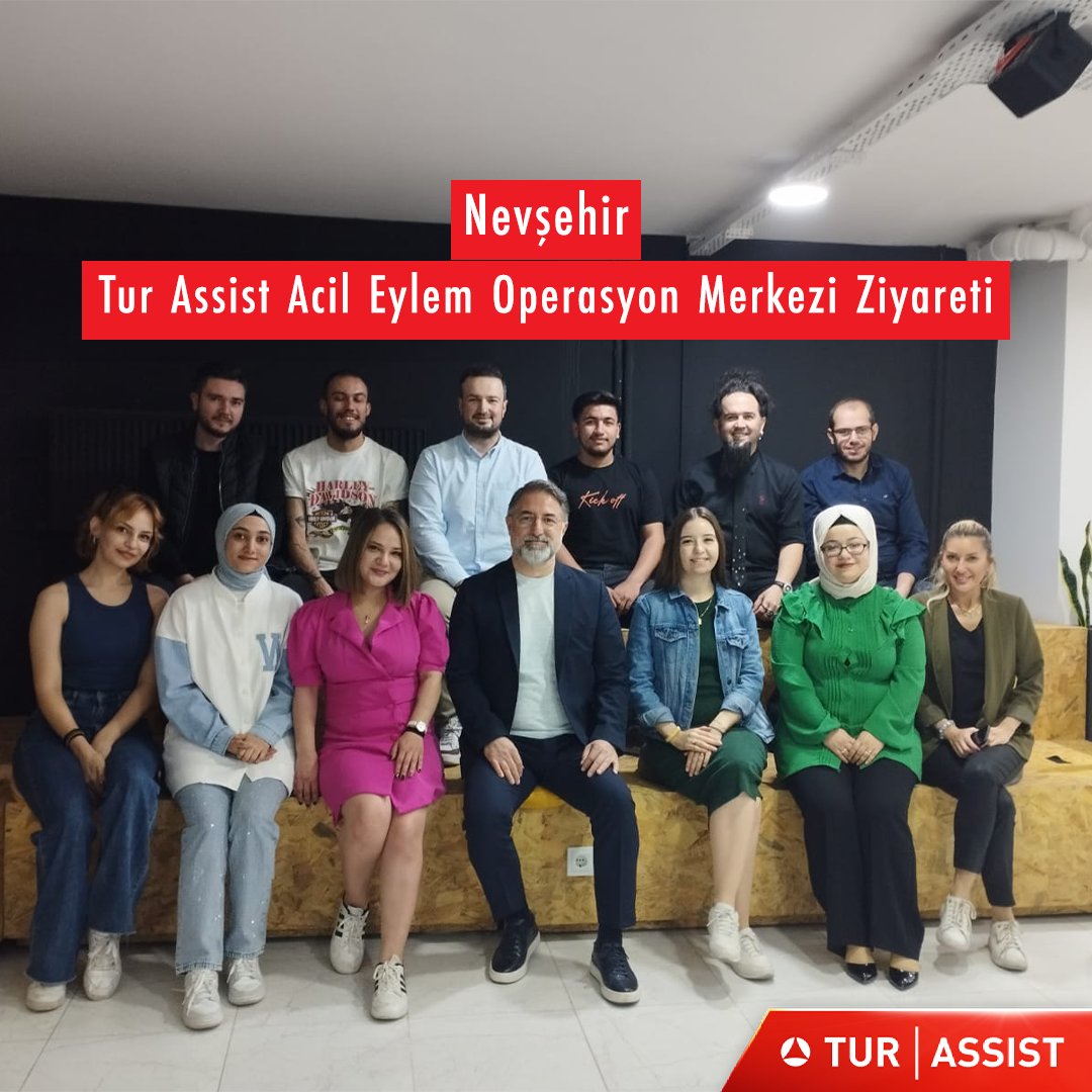 TurAssist's tweet photo. TUR Assist Genel Müdürümüz Timur Turan Selçuk ve Yönetim Ekibimiz, Nevşehir'deki TUR Assist Acil Eylem Operasyon Merkezimizi ziyaret etti. Başarı sertifikalarına hak kazanan çalışanlarımıza sertifikaları elden teslim edilirken, motivasyon yemeğinde güzel paylaşımlar edinildi. https://t.co/NFINGul5cj
