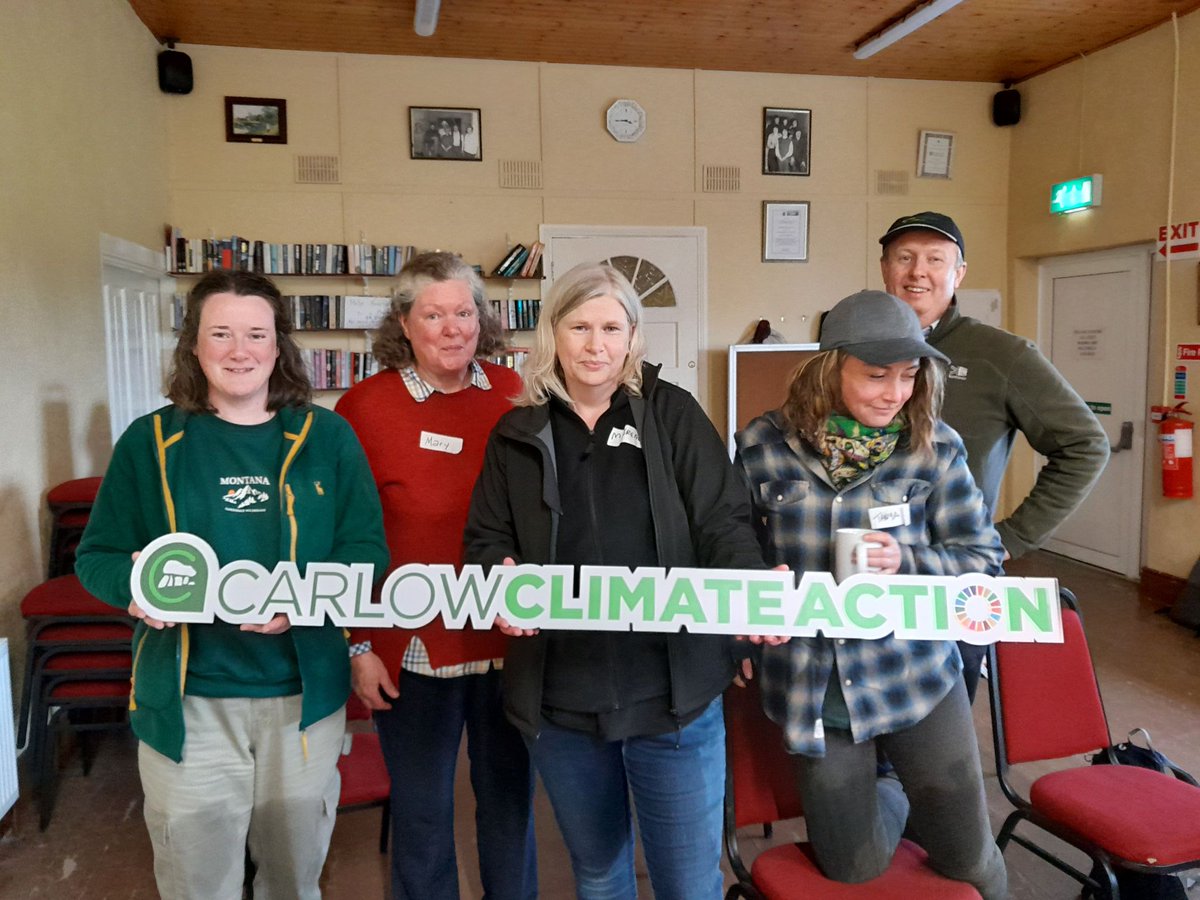 Well done to the 20 participants who took part in Carlow Climate Action Teams Citizen Science train-the-trainer training, day 1 of 2. Thanks to Karen and William of Wild Work for an interactive engaging training, and Myshall Community Centre for fabulous hospitality. @CarlowPPN