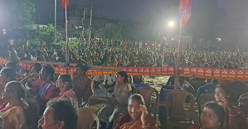 শ্রীরামপুর লোকসভা কেন্দ্রের সিপিআই(এম) প্রার্থী দীপ্সিতা ধরের সমর্থনে জাঙ্গিপাড়ায় সমাবেশে বক্তব্য রাখছেন পার্টির রাজ্য সম্পাদক মহম্মদ সেলিম, জেলা সম্পাদক দেবব্রত ঘোষ সহ নেতৃত্ব। #Vote4Left #BengalNeedsLeft #CPIM #GeneralElection2024