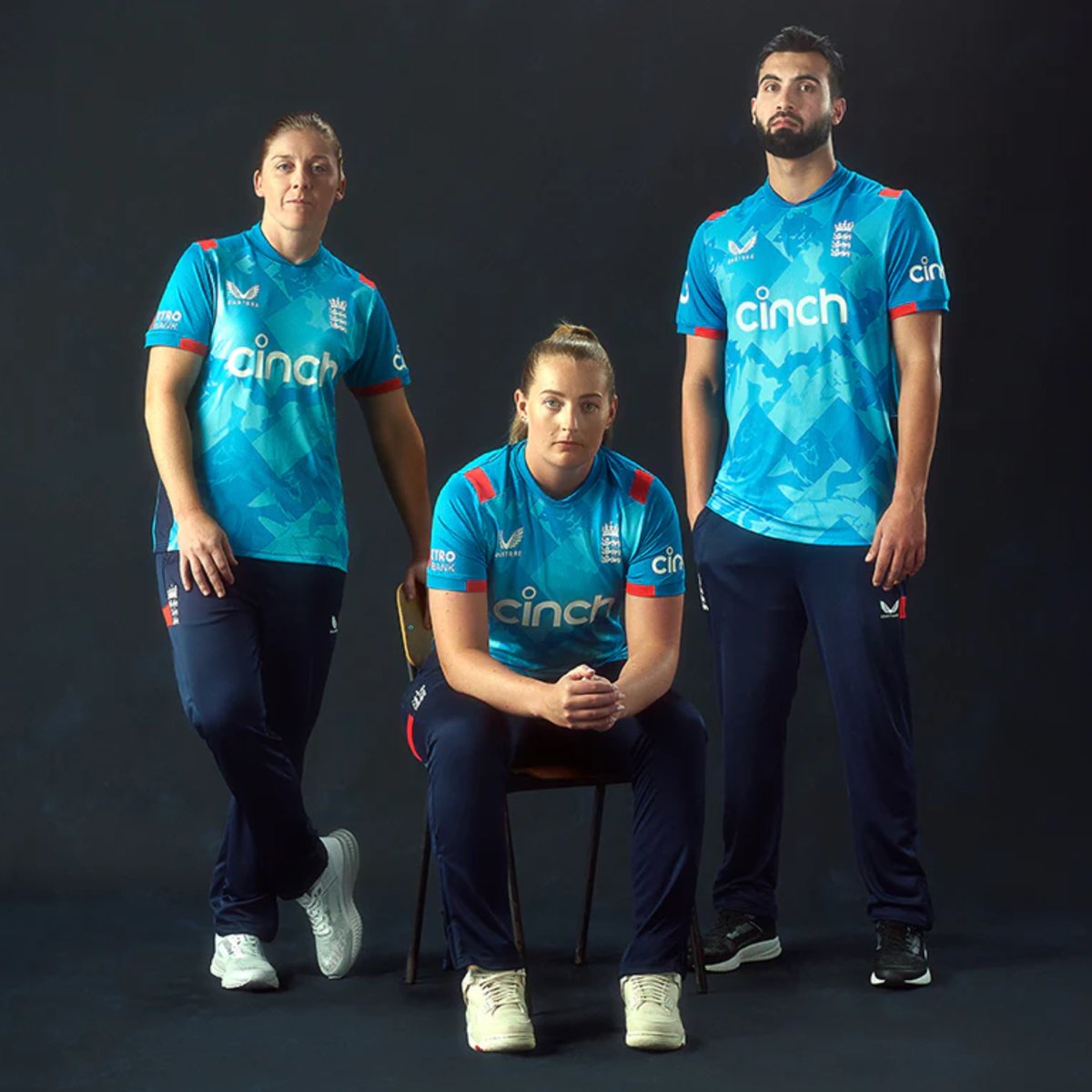 England's new ODI kit 🏴󠁧󠁢󠁥󠁮󠁧󠁿 (📸: @englandcricket)