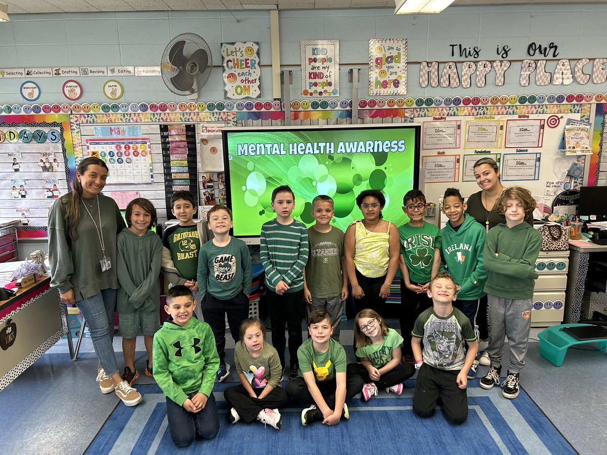 2nd Squad SEEN IN GREEN💚 <a href="/School9E/">School 9E</a> <a href="/SamJannotte/">Samantha Jannotte</a> <a href="/OSDBeWell/">OSDBeWell</a> <a href="/Miss_DeSousaa/">Emily DeSousa</a>