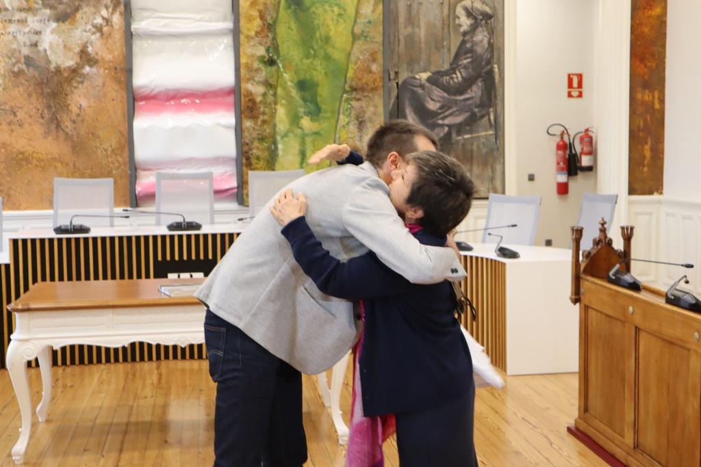 GloriaCuartas's tweet photo. Que felicidad conocer un lugar con sello de convivencia y respeto a la diferencia, mucho por aprender de esta comunidad,  Ayuntamiento de  Hernani su Alcalde @xabilertxundi @ascjafr , en minutos estaremos en la plaza feminista https://t.co/bPHnjcv1Pr