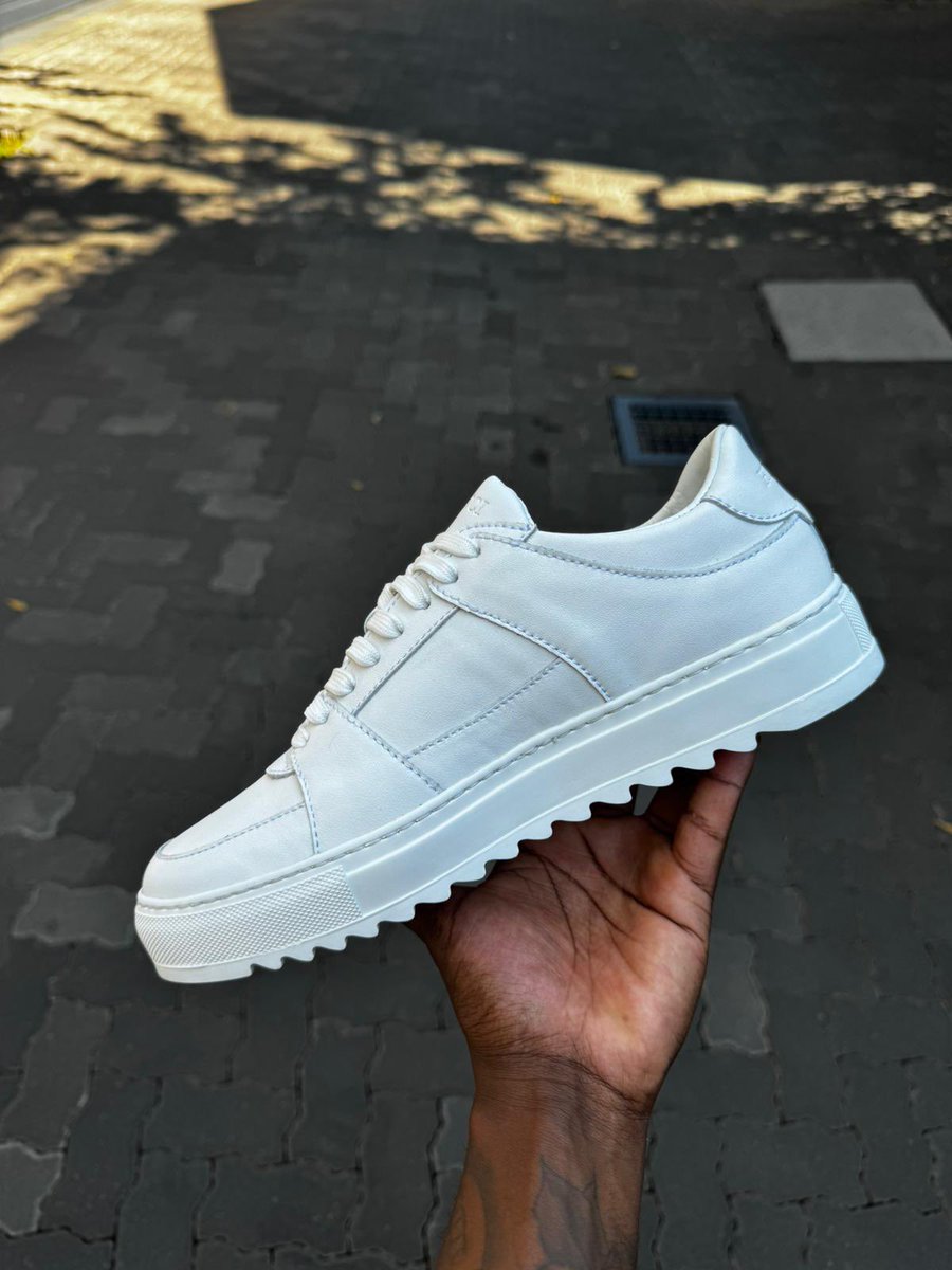 Sultan All white silhouette! 
We’ve made minor adjustments to our mould and lifted the shoe hope you love it. 🇿🇦