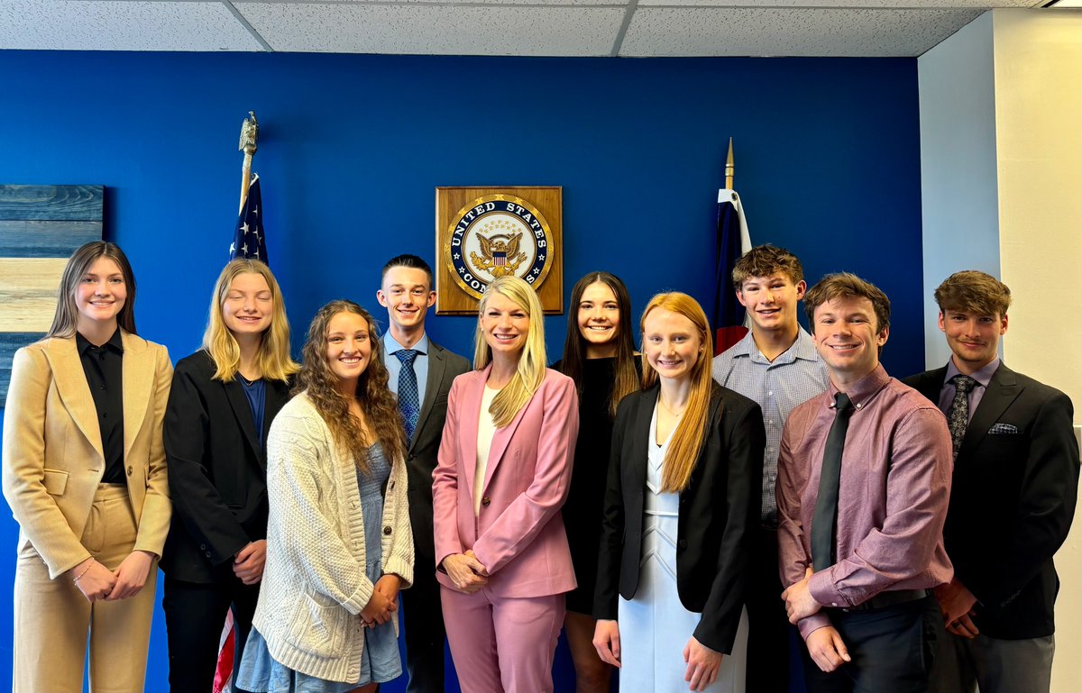 As your representative, I have the honor of nominating young leaders in #CO07 to attend the US military service academies. Last weekend we celebrated the accomplishments of this year's appointees. They've done an exceptional job representing themselves and their communities!