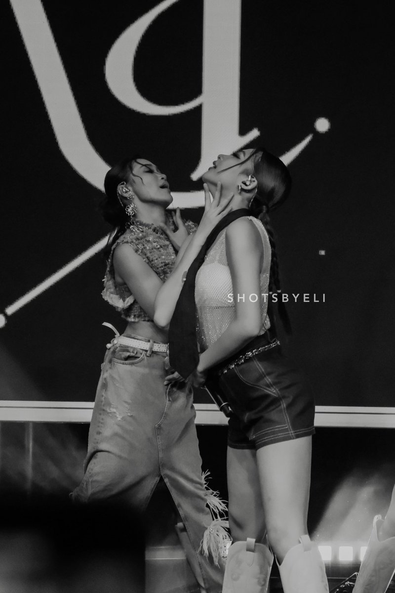 shotsbyeli_'s tweet image. Hello @bini1901_ 😁♥️

#BINI @BINI_ph #CreatorWeek #MusicMattersLive #MusicMattersLive2024 #BINIinSingapore #BINIxMusicMattersLive @bini_jhoanna @bini_colet