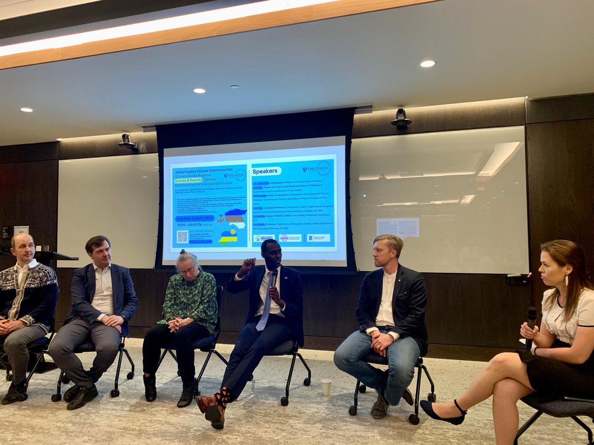 Thank you @JohnsHopkins @JHUBloombergCtr and @SAISHopkins for having us with our colleague from @Estonia_in_US to about harnessing technology and science to support climate change resilience and environmental sustainability in #Rwanda. #HopkinsBloombergCenter