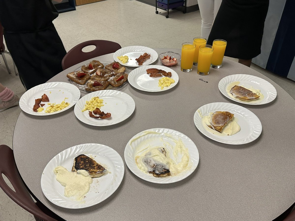 Honored to be a guest judge at Iron Chef Davis.  Great work by the 7th grade students.