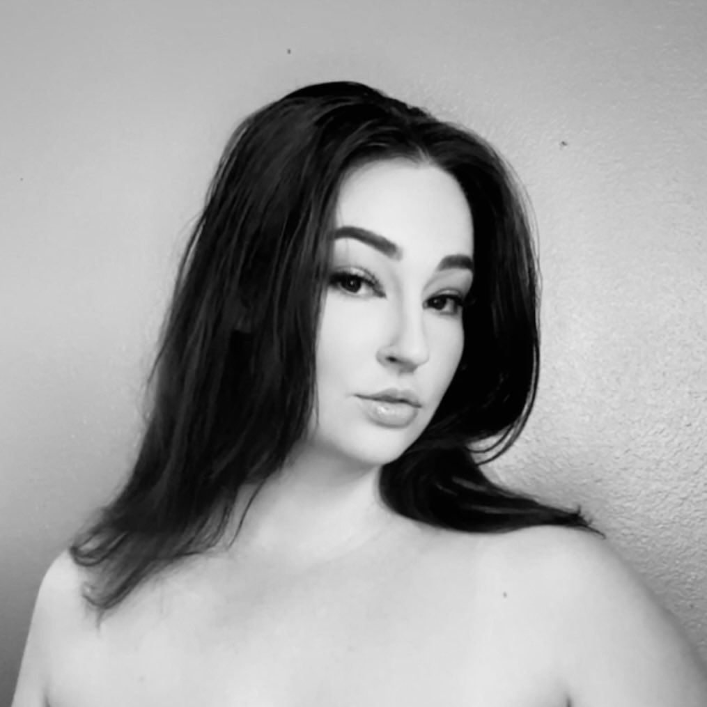 FonsecaHaylee's tweet photo. 🖤🔪⛓️ https://t.co/Bym993KP4X