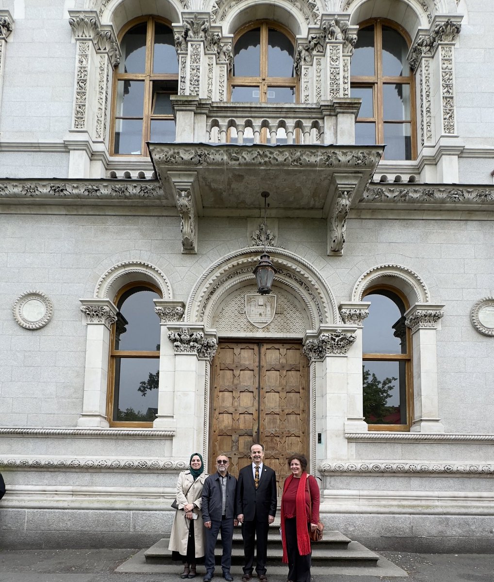 Today, before our program in Dublin, our president Prof. Dr. @serefatess met with Dr. Maya Petrovic, Yunus Emre Institute @yeeorgtr lecturer in Turkish Cultural History of Trinity College Dublin, and Dr. Murat Şiviloğlu, chair of the Near and Middle East Department at @tcddublin.