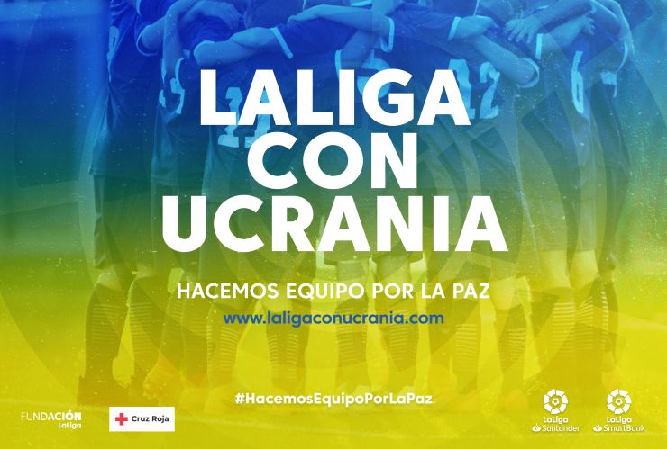 @Feloarias Nooo, ¿pero cómo van a meter política en el fútbol?