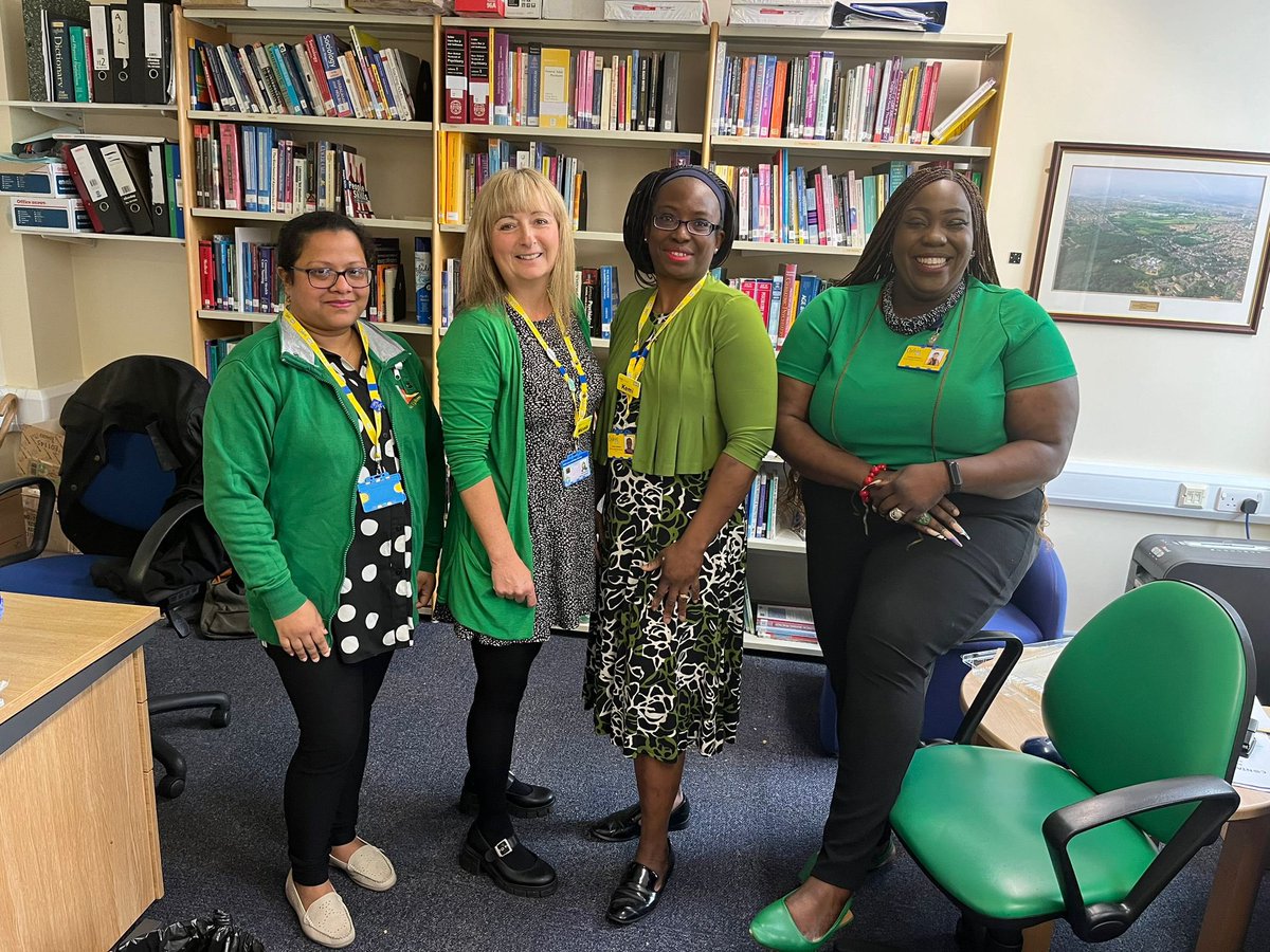 Great to see our QMT / Research and Knowledge colleagues proudly ‘wearing it green’ today in support of Mental Health Awareness week! 
💚💚💚 #WearItGreen <a href="/mentalhealth/">Mental Health Foundation</a>