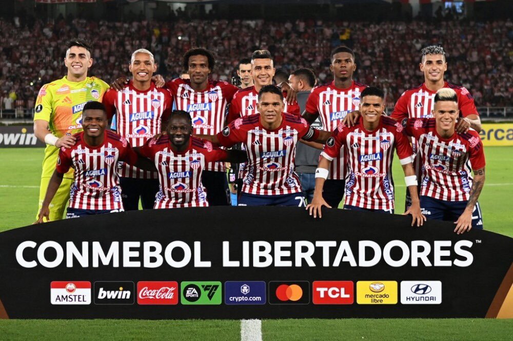 El VBAR CARACOL (@vbarcaracol) on Twitter photo 🚨LOS “INVENCIBLES” DE LA LIBERTADORES
✅🚫A falta de algunos partidos por disputarse, estos son los equipos que no conocen la derrota (hasta ahora)
👏🇨🇴Junior
🇧🇷Fluminense
🇦🇷Talleres
🇧🇷Palmeiras
🇦🇷River Plate
📻#ElVBarCaracol por <a href="/CaracolRadio/">Caracol Radio</a> 🚨LOS “INVENCIBLES” DE LA LIBERTADORES
✅🚫A falta de algunos partidos por disputarse, estos son los equipos que no conocen la derrota (hasta ahora)
👏🇨🇴Junior
🇧🇷Fluminense
🇦🇷Talleres
🇧🇷Palmeiras
🇦🇷River Plate
📻#ElVBarCaracol por <a href="/CaracolRadio/">Caracol Radio</a>