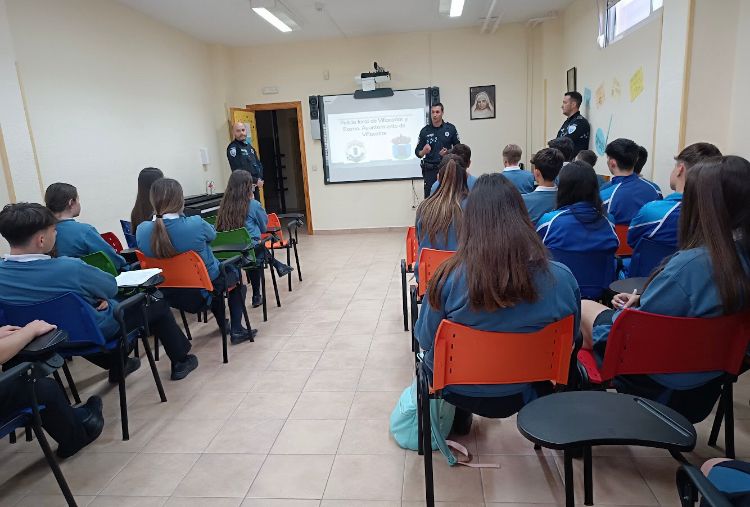 🚏XXXI Jornadas de Educación Vial 🚴 
Más de 30 años aprendiendo y disfrutando con las normas de circulación 🚦⛔️ 
Todo el reportaje 📸 👉🏻 buff.ly/4altKyz 🙃#consolacióneduca #confía #villacañas #educaciónvial