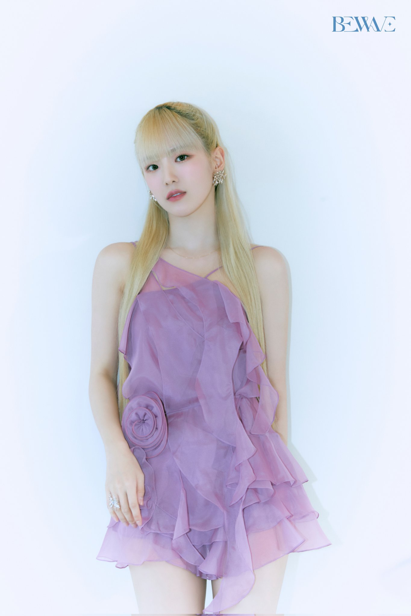 GNtYA0PakAAVndw?format=jpg&name=large