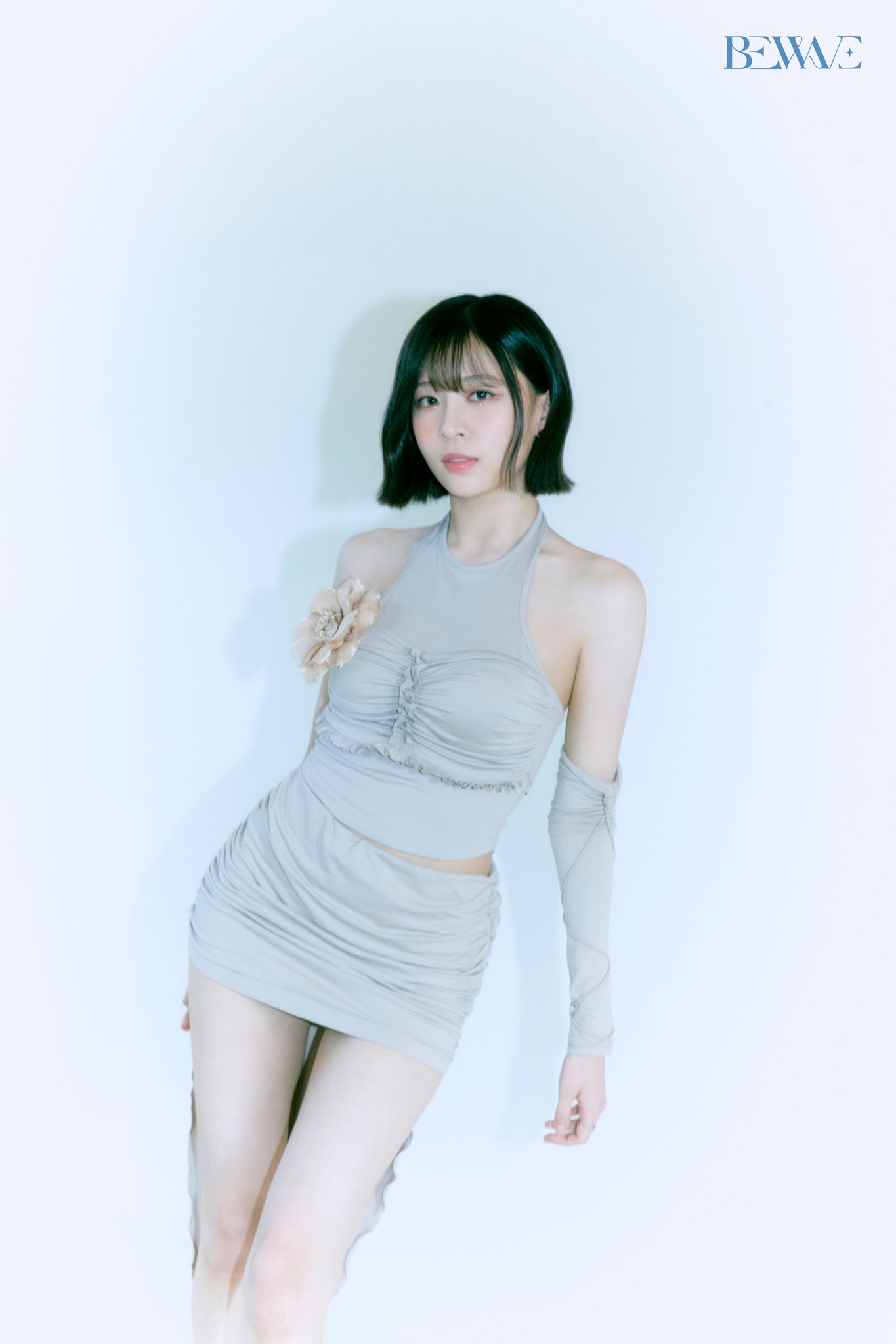 GNtYEbQaQAAAusY?format=jpg&name=large