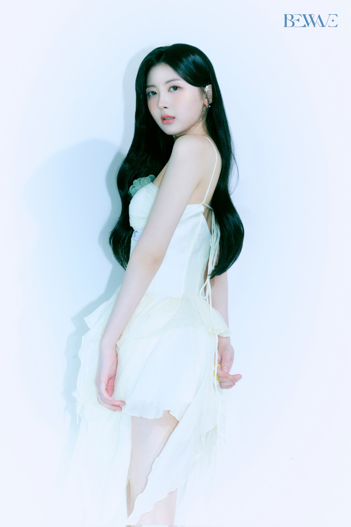 GNtYHxracAAzn3z?format=jpg&name=large