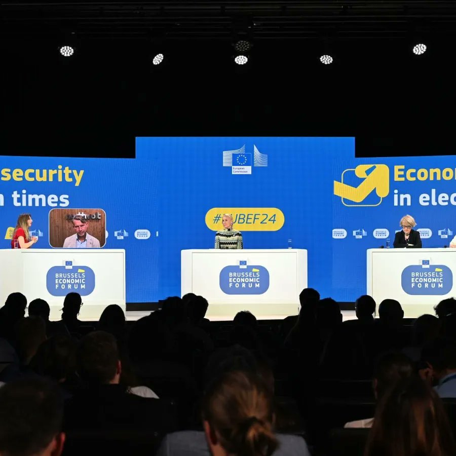 Today, I spoke about economic security at the Brussels Economic Forum #EUBEF24. Together with @KadriSimson, @OliviaLazard and Peter Carlsson, we discussed how we can make Europe #green and #competitive in the face of future challenges. @KO_Obywatelska @EPP @EU_Commission