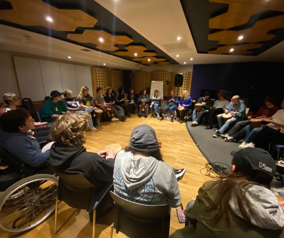 Our brilliant students had the chance to join an music improvisation workshop led by the Mary Knysh! Participants used instruments to create music using North Indian music as inspiration! 🎵 

#MadeAtNorthbrook #MusicAtNorthbrook