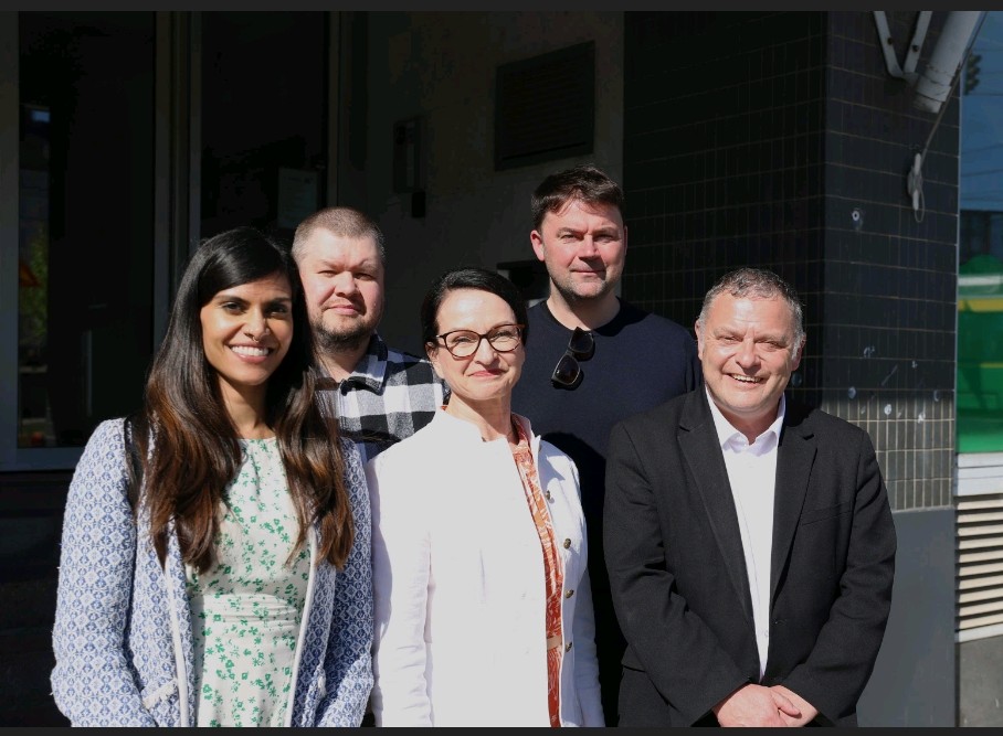 Insightful conversations about homelessness & housing in sunny Helsinki!  @MikeAmesburyMP and @matthew_downie & Jasmin Basran from @crisis_uk visited us. We discussed effective policies, shared our experiences & results in Finland. The work continues together! @ysaatio @J_Kahila