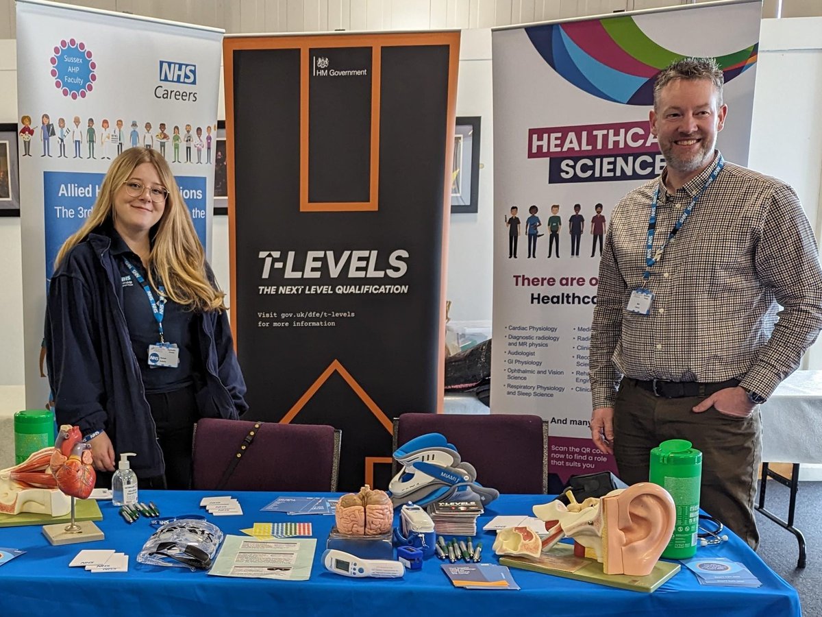 Less than a month to go until our first ever virtual health and care careers event for young people. Join Hannah and Matt for: 👍 Information and guidance 👍 Upcoming opportunities 👍 A chance to speak with local employers and education providers ow.ly/gXg750RIvvh