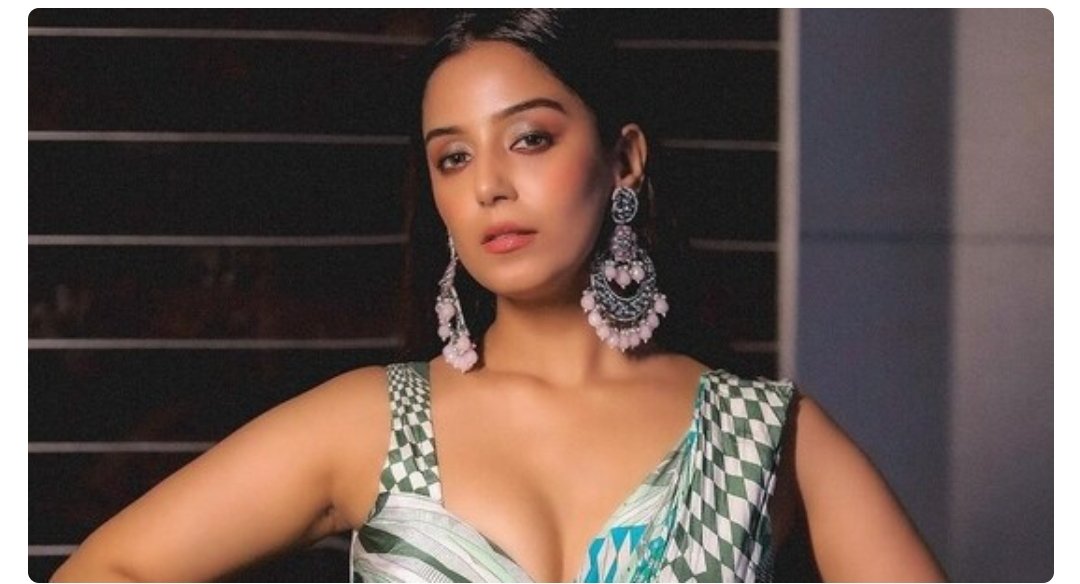 HT City (@htcity) on Twitter photo Actor #SrishtyRode: I understand the importance of planning one’s career.
<a href="/SrSrishty/">Srishty Rode</a>
✍️ <a href="/farahrizvi1/">farah rizvi 🇮🇳</a>
hindustantimes.com/htcity/cinema/… Actor #SrishtyRode: I understand the importance of planning one’s career.
<a href="/SrSrishty/">Srishty Rode</a>
✍️ <a href="/farahrizvi1/">farah rizvi 🇮🇳</a>
hindustantimes.com/htcity/cinema/…