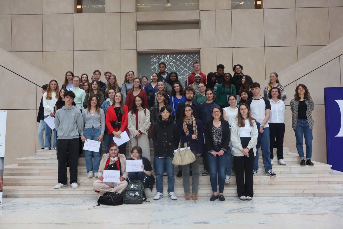 👏Bravo aux lycéens #engagés auprès des écoliers et collégiens mis à l’honneur hier par l’AFEV Pays de la Loire au sein de l’Hotel de Région @paysdelaloire dans le cadre des dispositifs Mentorat Lycéen et la cordée de la réussite Demo’Campus #orientation #jeunesse #bénévolat