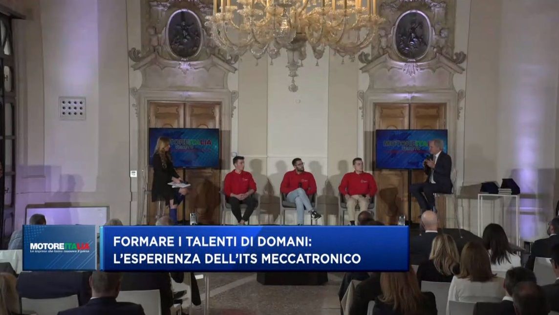 .<a href="/GSpanevello/">Giorgio Spanevello</a> (Dg <a href="/ITSMeccatronico/">ITS Academy Meccatronico</a>): «Le nostre specializzazioni escono direttamente dalle richieste delle aziende che fanno parte della nostra rete: così si ottiene l’occupabilità al 100% del nostro istituto». Segui la diretta: rb.gy/wti8yr #MotoreItaliaVeneto