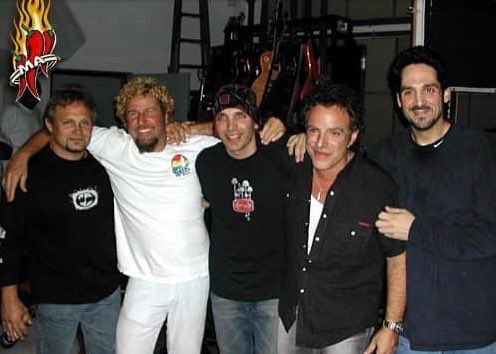 DeenTheDrummer's tweet photo. #TBT The MIGHTY (yet short lived) PLANET US!! 🌎🤟🏻 Mikey, Sammy, Joe, Neal and ME! There are some demos floating around somewhere on the internet, so if you find ‘em, TAG ME PLEASE!! 

#PlanetUs #DeenCastronovo #MichaelAnthony #SammyHagar #JoeSatriani #NealSchon https://t.co/tf3oEK2kbH