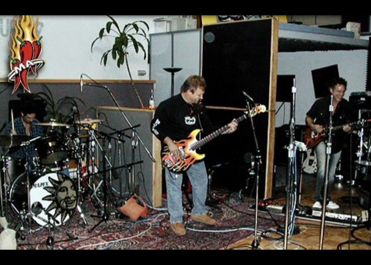 DeenTheDrummer's tweet photo. #TBT The MIGHTY (yet short lived) PLANET US!! 🌎🤟🏻 Mikey, Sammy, Joe, Neal and ME! There are some demos floating around somewhere on the internet, so if you find ‘em, TAG ME PLEASE!! 

#PlanetUs #DeenCastronovo #MichaelAnthony #SammyHagar #JoeSatriani #NealSchon https://t.co/tf3oEK2kbH