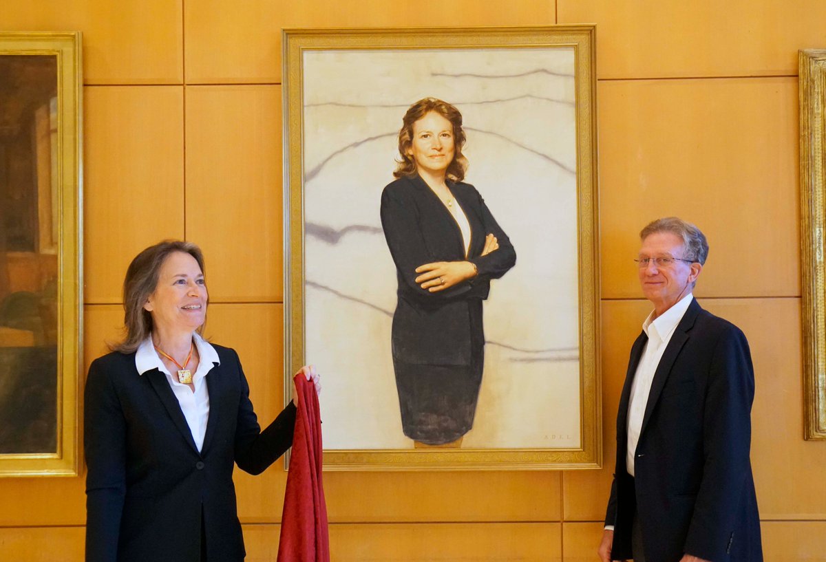 Congratulations to Emily Carter, who was elected a foreign member of the @royalsociety, a highly selective recognition of her contributions to science. Emily, who is our former dean, is now faculty at the @AndlingerCenter and MAE & sr. strategic adviser at @PPPLab. @Princeton