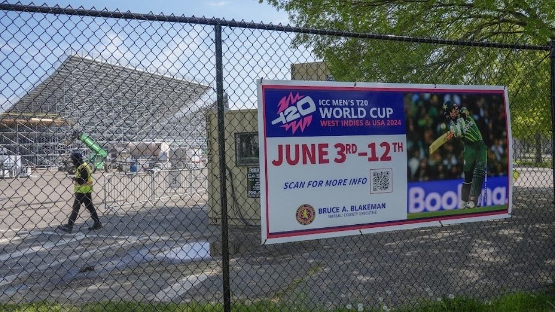 Babar Azam poster outside New York stadium for T20 World Cup 2024. Unreal craze.👑🔥