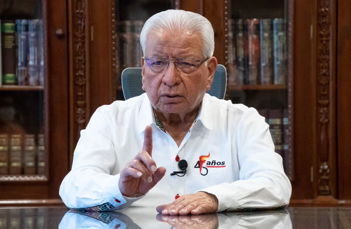 Homero Aguirre Enríquez (@homeroae) on Twitter photo INTENCIONES Y RESULTADOS es el título del nuevo libro de <a href="/AquilesCordova/">Ing. Aquiles Córdova Morán</a>, líder de <a href="/AntorchaOficial/">Movimiento Antorchista Nacional</a>, que él mismo presentará, el próximo jueves 23 de mayo, a las 5:00 de la tarde en el “Club de Periodistas de México”, en la Ciudad de México; esta obra, publicada por <a href="/Ed_Estentor/">Editorial Esténtor</a>, INTENCIONES Y RESULTADOS es el título del nuevo libro de <a href="/AquilesCordova/">Ing. Aquiles Córdova Morán</a>, líder de <a href="/AntorchaOficial/">Movimiento Antorchista Nacional</a>, que él mismo presentará, el próximo jueves 23 de mayo, a las 5:00 de la tarde en el “Club de Periodistas de México”, en la Ciudad de México; esta obra, publicada por <a href="/Ed_Estentor/">Editorial Esténtor</a>,