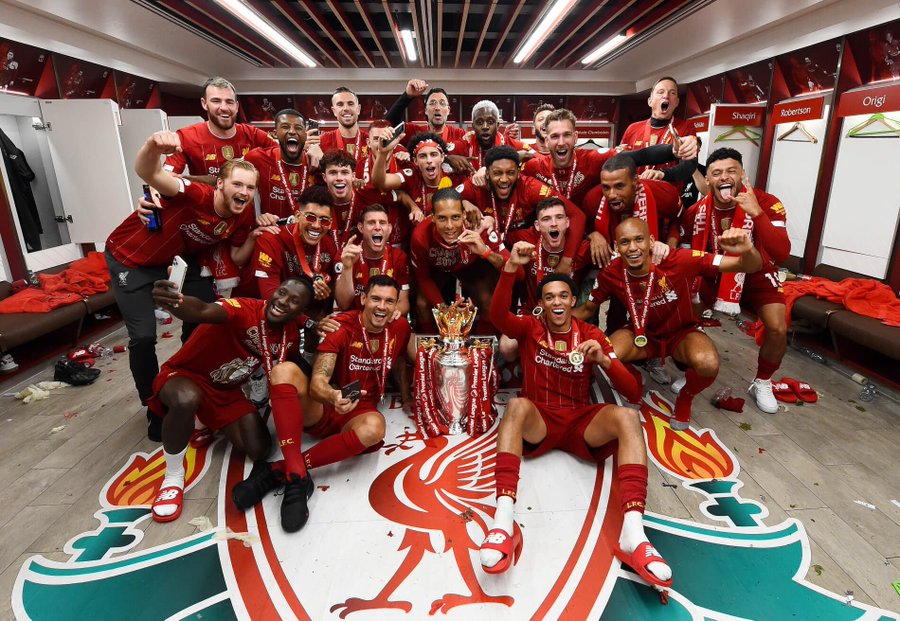 Klopp undoubtedly created 'The Unbearables' in the 2019/20 season. In my opinion, this team is the greatest in the English Premier League era. What could possibly go wrong with such a formidable team? And let's not forget how great Trent was. #LiverpoolFC #EPL #FootballLegends🔴